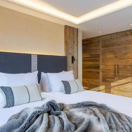 Lovely With 3bdr And Sauna- If You Want To Book, Please Contact On Wh-ats-app - 0034-635-518-216 !!!! Apartment *